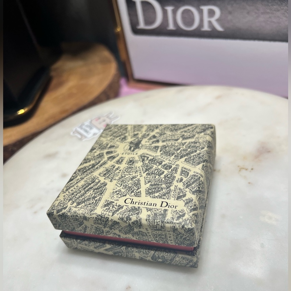 Dior Gold Heart Lock and Key Set limited edition NWT - Picture 3 of 7